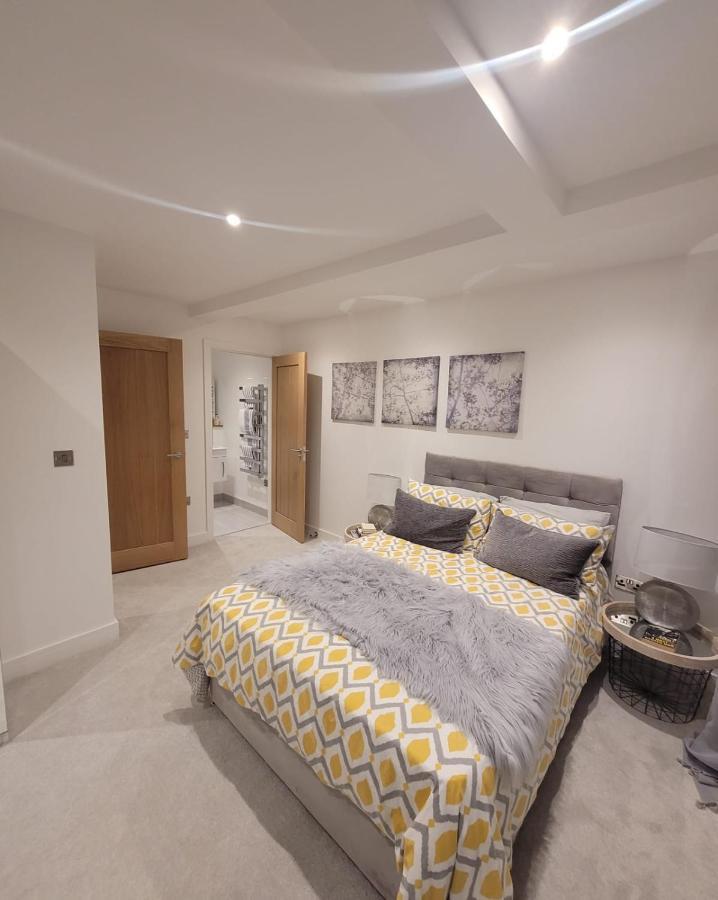 Luxury 2 Bed Apartment In The Heart Of Rochester Rochester  Luaran gambar